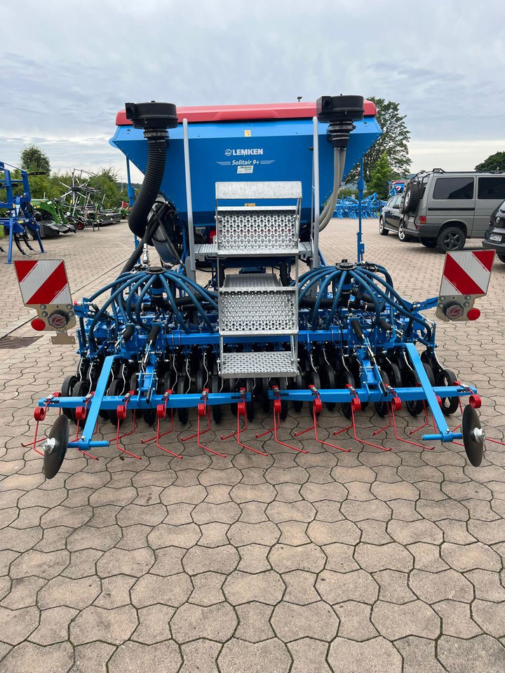 Lemken Zirkon 12 / Solitär 9-300 - Semeadora combinada: foto 2 Lemken Zirkon 12 / Solitär 9-300 - Semeadora combinada: foto 2