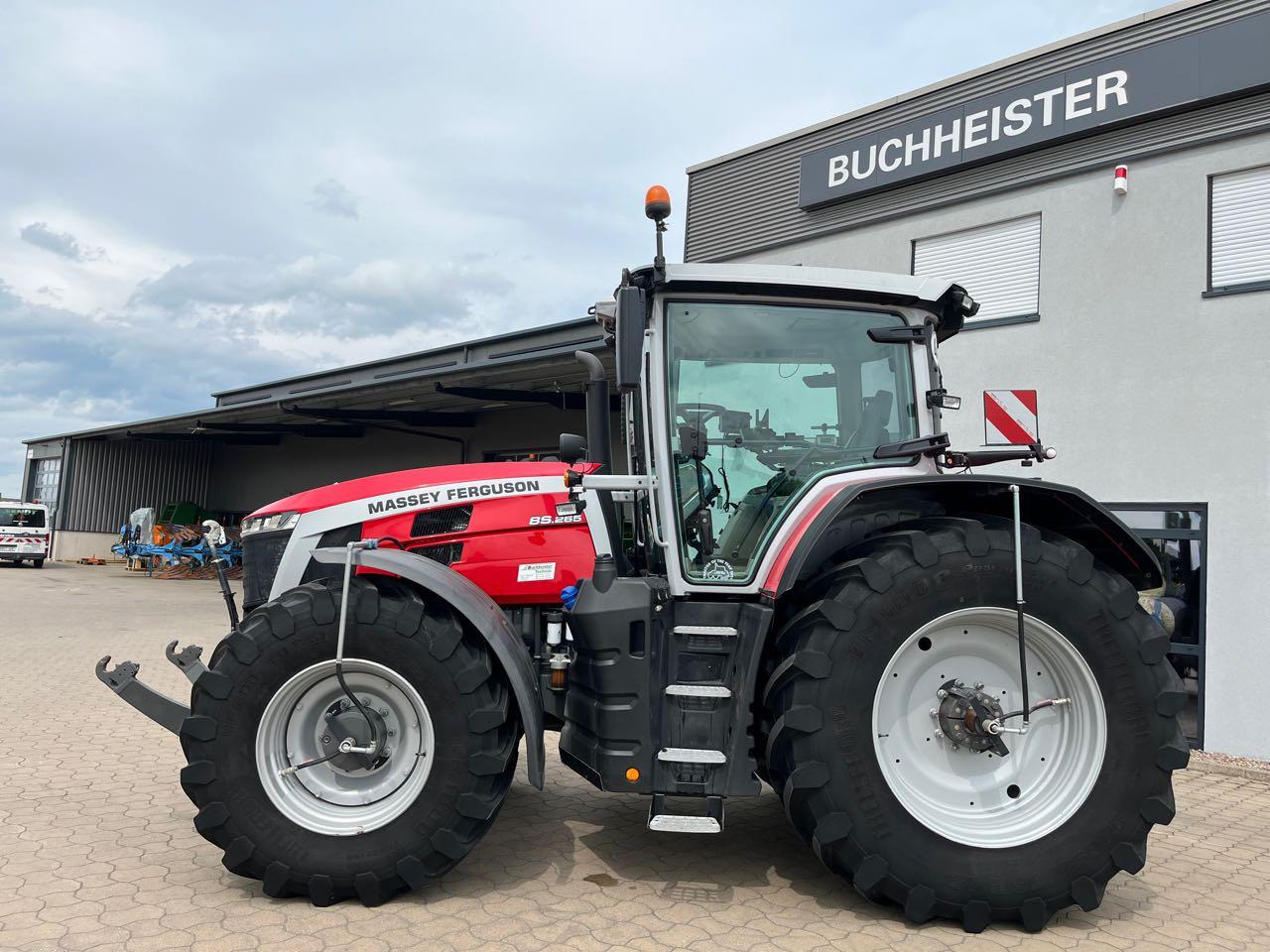 Massey Ferguson 8S.265 Dyna-VT Exclusive - Trator: foto 2 Massey Ferguson 8S.265 Dyna-VT Exclusive - Trator: foto 2