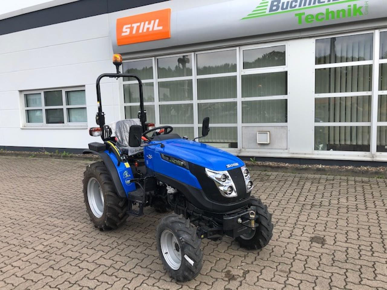 Solis 26 6+2 - Trator: foto 2 Solis 26 6+2 - Trator: foto 2