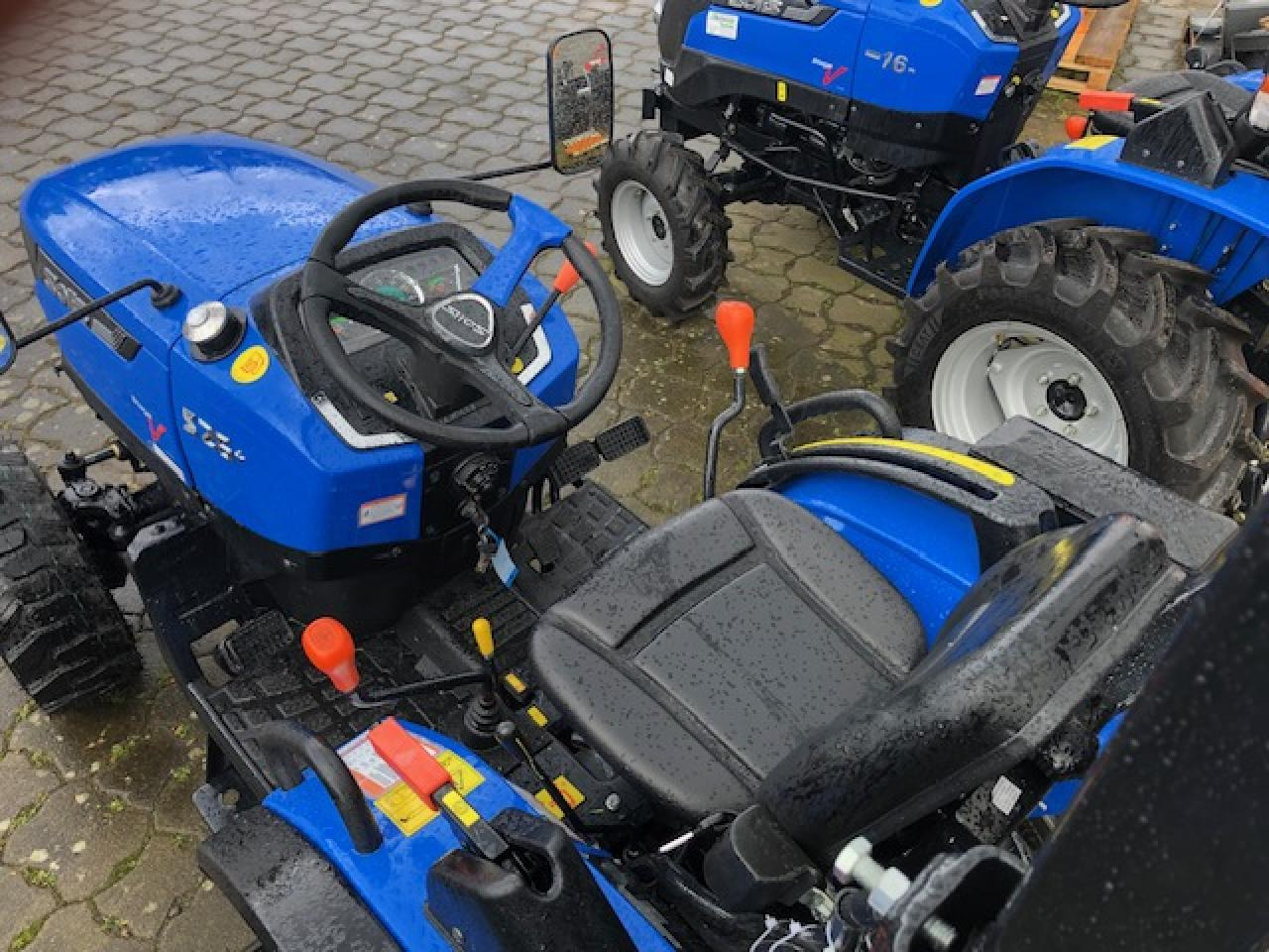 Solis 26+ Seitenschalter - Trator: foto 5 Solis 26+ Seitenschalter - Trator: foto 5