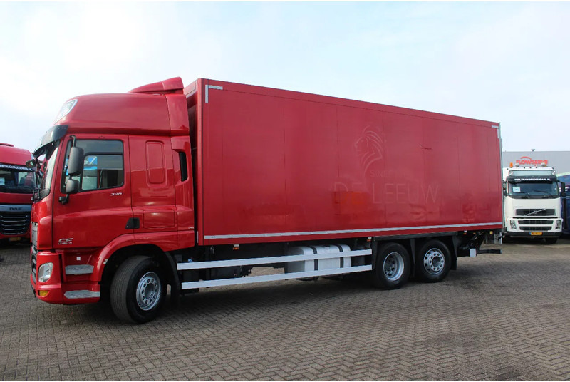 DAF CF 330 + 6X2 + LIFT - Camião furgão: foto 5 DAF CF 330 + 6X2 + LIFT - Camião furgão: foto 5