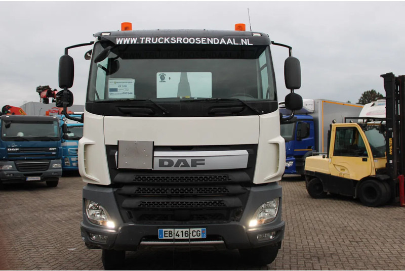 DAF CF 510 + 8X4 + SPRING SUSPENSION + MANUAL + EURO 6 - Camião polibenne: foto 5 DAF CF 510 + 8X4 + SPRING SUSPENSION + MANUAL + EURO 6 - Camião polibenne: foto 5