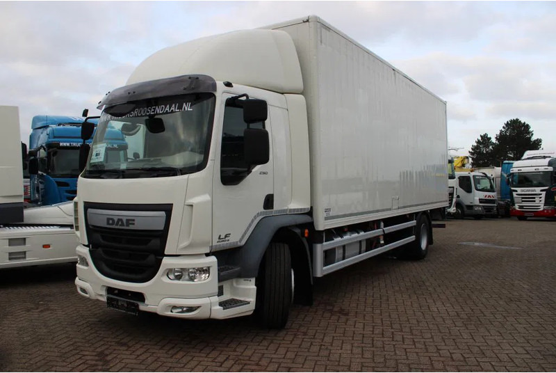 DAF LF 250 + euro 6 + 19T - Camião furgão: foto 2 DAF LF 250 + euro 6 + 19T - Camião furgão: foto 2