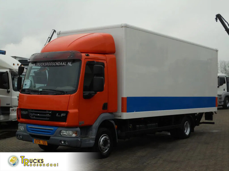 DAF LF 45 210 + 12T + Euro 5 + Dhollandia Lift - Camião furgão: foto 1 DAF LF 45 210 + 12T + Euro 5 + Dhollandia Lift - Camião furgão: foto 1
