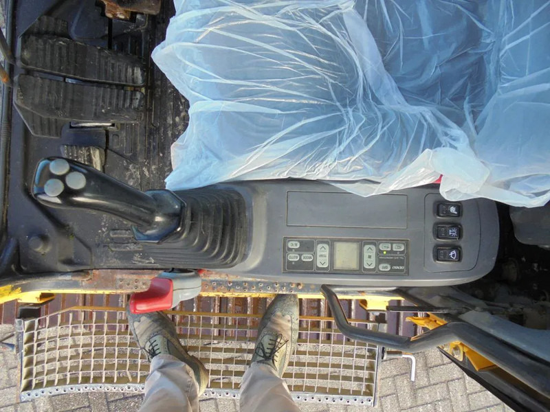 Komatsu PC180LC7K Galeo + Bucket + Hamer functie - Escavadora de rastos: foto 5 Komatsu PC180LC7K Galeo + Bucket + Hamer functie - Escavadora de rastos: foto 5