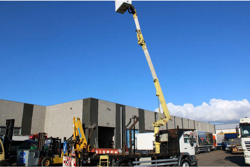 MAN 14.224 + EURO 2 + PTO + EFFER 95 / 2S + 11.5meter platform - Camião grua: foto 5 MAN 14.224 + EURO 2 + PTO + EFFER 95 / 2S + 11.5meter platform - Camião grua: foto 5