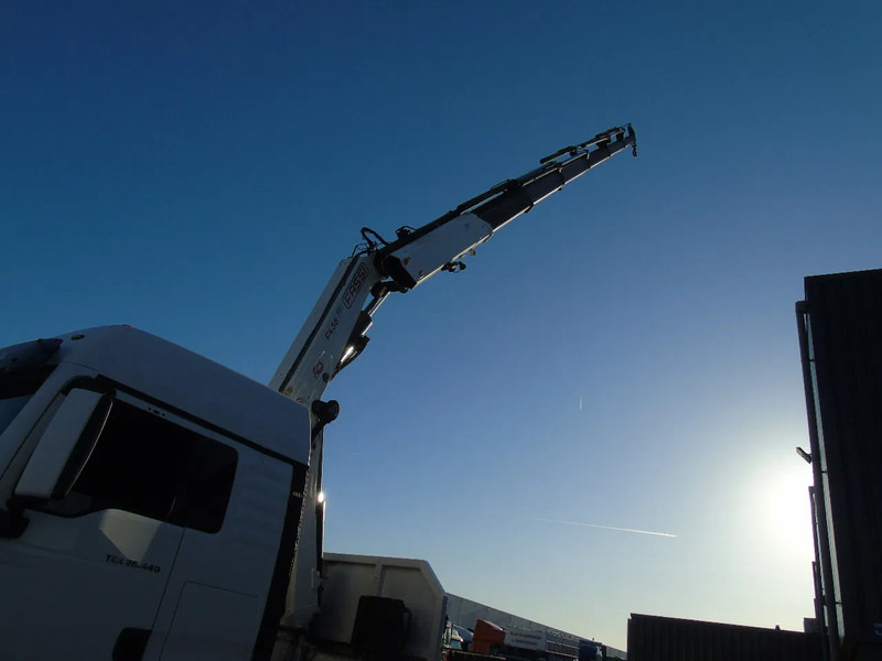 MAN TGX 26.440 + FASSI 455A.2.26 + EURO 6 + 6X2 + REMOTE - Camião grua: foto 4 MAN TGX 26.440 + FASSI 455A.2.26 + EURO 6 + 6X2 + REMOTE - Camião grua: foto 4