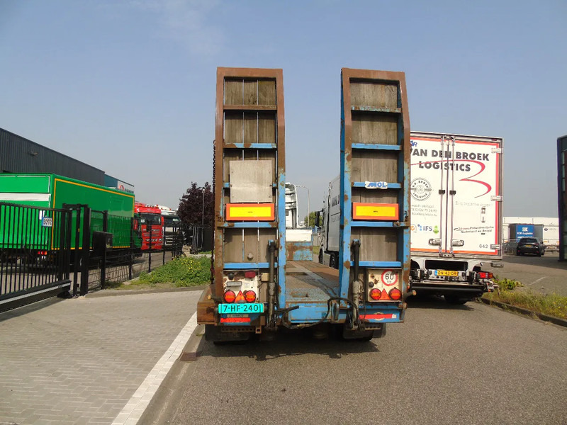 MOL + ramps + 3x axle + steering - Semi-reboque transporte de veículos: foto 2 MOL + ramps + 3x axle + steering - Semi-reboque transporte de veículos: foto 2