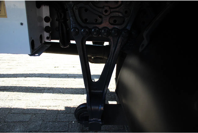 Camião frigorífico Mercedes-Benz Antos 1924 + THERMO KING 1200 + LIFT + EURO 6: foto 17 Camião frigorífico Mercedes-Benz Antos 1924 + THERMO KING 1200 + LIFT + EURO 6: foto 17