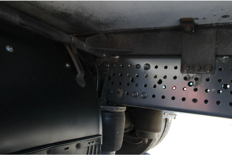 Camião frigorífico Mercedes-Benz Antos 1924 + THERMO KING 1200 + LIFT + EURO 6: foto 18 Camião frigorífico Mercedes-Benz Antos 1924 + THERMO KING 1200 + LIFT + EURO 6: foto 18