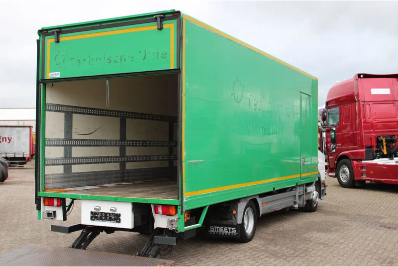 Mercedes-Benz Atego 1018 + LIFT - Camião furgão: foto 4 Mercedes-Benz Atego 1018 + LIFT - Camião furgão: foto 4
