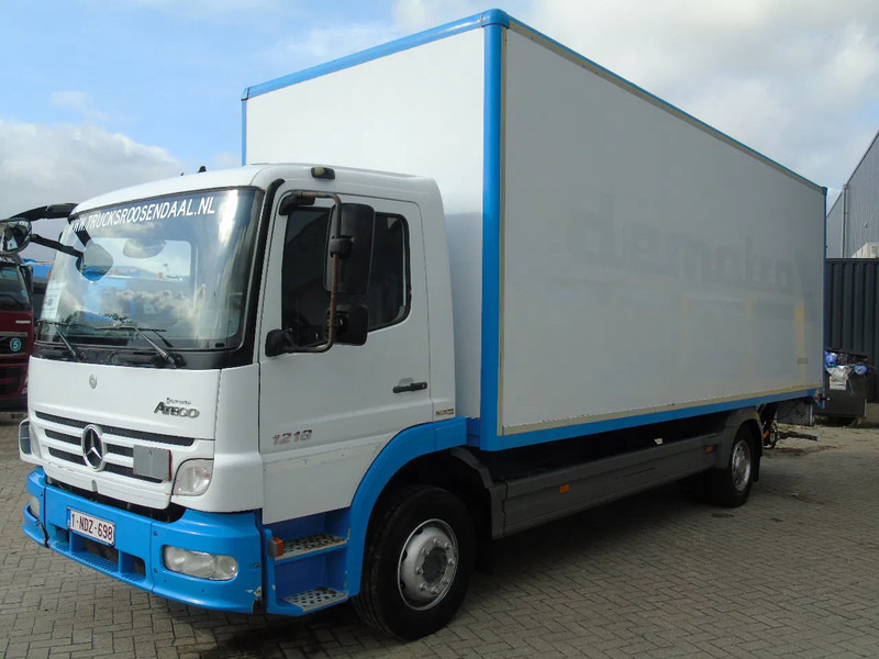 Mercedes-Benz Atego 1218 + euro 5 + lift - Camião furgão: foto 2 Mercedes-Benz Atego 1218 + euro 5 + lift - Camião furgão: foto 2