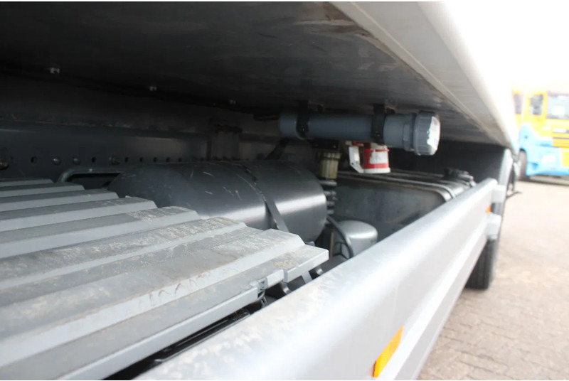 Camião frigorífico Mercedes-Benz Atego 1222 + carrier supra 950 + lift: foto 12