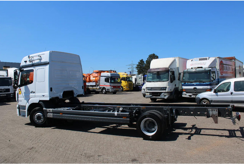 Mercedes-Benz Atego 1224 + euro 6 + 6 CYLINDER - Camião chassi: foto 5 Mercedes-Benz Atego 1224 + euro 6 + 6 CYLINDER - Camião chassi: foto 5