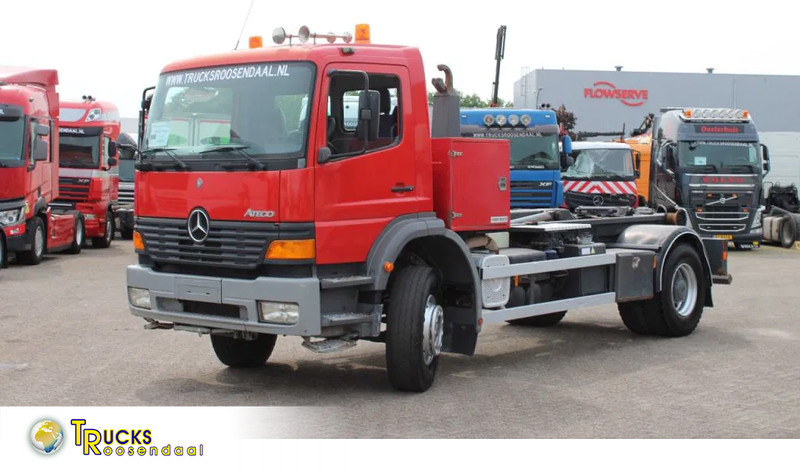 Mercedes-Benz Atego 1923 + HOOK SYSTEM + EURO 2 - Camião polibenne: foto 1 Mercedes-Benz Atego 1923 + HOOK SYSTEM + EURO 2 - Camião polibenne: foto 1