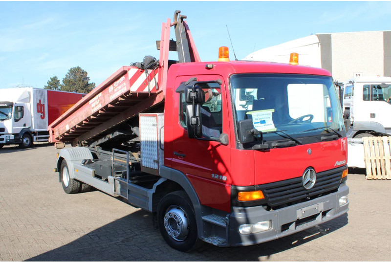 Mercedes-Benz Atego reserved!! 1218 + HYVALIFT + CONTAINER + MANUAL - Camião polibenne: foto 2 Mercedes-Benz Atego reserved!! 1218 + HYVALIFT + CONTAINER + MANUAL - Camião polibenne: foto 2
