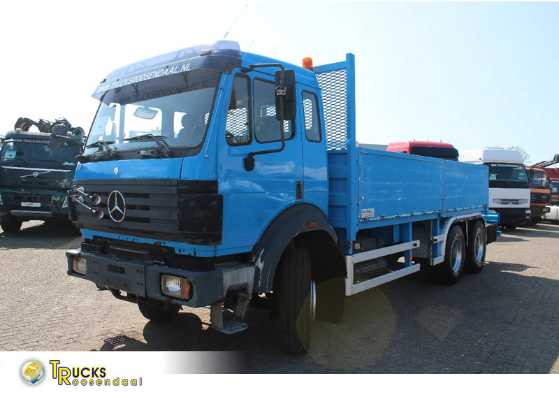 Mercedes-Benz SK 2631 big springs! + EURO 2 + 6X4 + manual/EPS/SPRING/SPRING - Camião de caixa aberta/ Plataforma: foto 1 Mercedes-Benz SK 2631 big springs! + EURO 2 + 6X4 + manual/EPS/SPRING/SPRING - Camião de caixa aberta/ Plataforma: foto 1