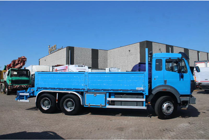 Mercedes-Benz SK 2631 big springs! + EURO 2 + 6X4 + manual/EPS/SPRING/SPRING - Camião de caixa aberta/ Plataforma: foto 4 Mercedes-Benz SK 2631 big springs! + EURO 2 + 6X4 + manual/EPS/SPRING/SPRING - Camião de caixa aberta/ Plataforma: foto 4