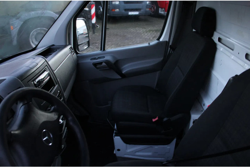 Carrinha frigorífica Mercedes-Benz Sprinter 316 + THERMO KING: foto 19 Carrinha frigorífica Mercedes-Benz Sprinter 316 + THERMO KING: foto 19