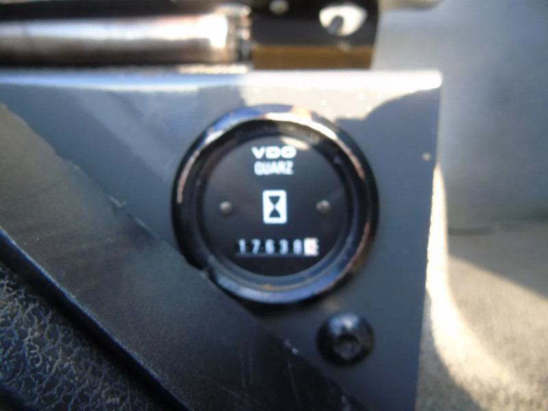 Camião basculante Renault Kerax 520DXI + MANUAL + SPRING + 8X4: foto 13