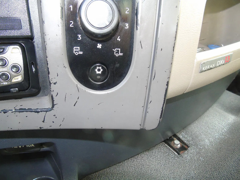 Camião basculante Renault Kerax 520DXI + MANUAL + SPRING + 8X4: foto 12