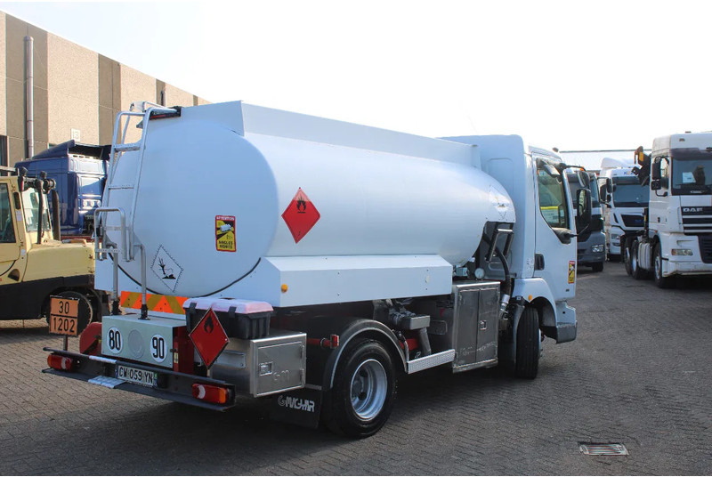 Renault Midlum 250 + 2 COMP + 6180liter + euro 2 + manual - Caminhão tanque: foto 5 Renault Midlum 250 + 2 COMP + 6180liter + euro 2 + manual - Caminhão tanque: foto 5