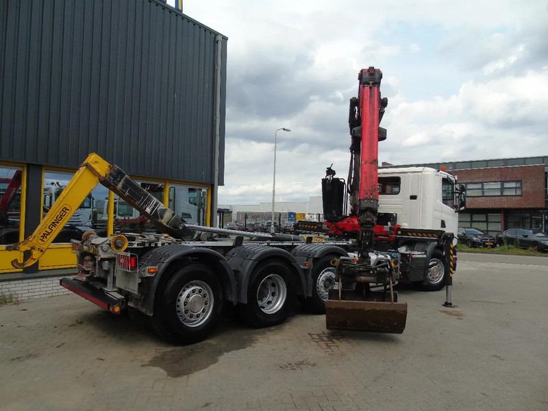 Scania G450 + PALFINGER Q20 + 8X2 + REMOTE + STEERING AXLE + EURO 6 - Camião polibenne, Camião grua: foto 4 Scania G450 + PALFINGER Q20 + 8X2 + REMOTE + STEERING AXLE + EURO 6 - Camião polibenne, Camião grua: foto 4