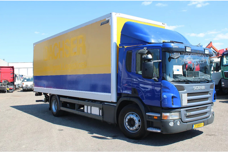 Scania P 230 + LIFT - Camião furgão: foto 2 Scania P 230 + LIFT - Camião furgão: foto 2