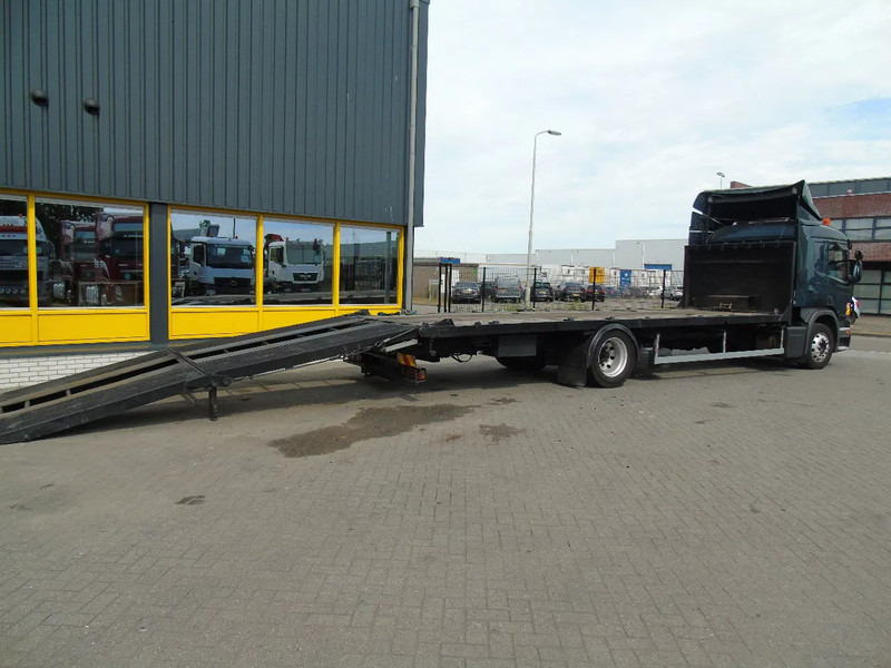 Scania P 270 + manual + hydrolic ramps + WINCH - Camião transporte de veículos: foto 4 Scania P 270 + manual + hydrolic ramps + WINCH - Camião transporte de veículos: foto 4