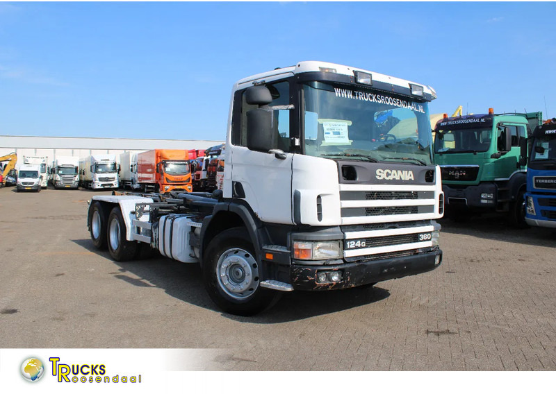 Scania P124-360 + HOOK + 6X2 + MANUAL + EURO 2 - Camião polibenne: foto 1 Scania P124-360 + HOOK + 6X2 + MANUAL + EURO 2 - Camião polibenne: foto 1