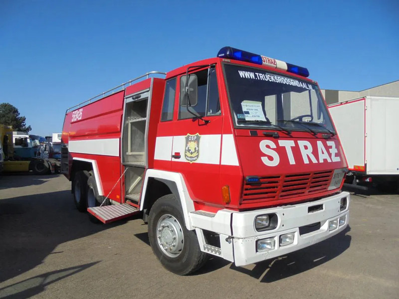 Steyr 1490 + Manual + 6X6 + 16000 L + TATRA - Carro de bombeiro: foto 3 Steyr 1490 + Manual + 6X6 + 16000 L + TATRA - Carro de bombeiro: foto 3