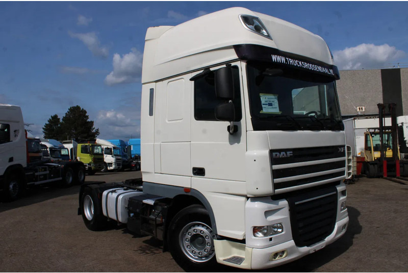 DAF XF 105.460 + EURO 5 + - Tractor: foto 3 DAF XF 105.460 + EURO 5 + - Tractor: foto 3
