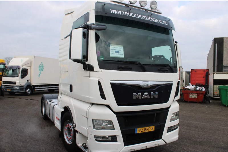 MAN TGX 18.440 + euro 6 + double tank + spoiler - Tractor: foto 3 MAN TGX 18.440 + euro 6 + double tank + spoiler - Tractor: foto 3
