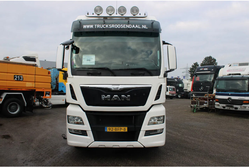 MAN TGX 18.440 + euro 6 + double tank + spoiler - Tractor: foto 2 MAN TGX 18.440 + euro 6 + double tank + spoiler - Tractor: foto 2
