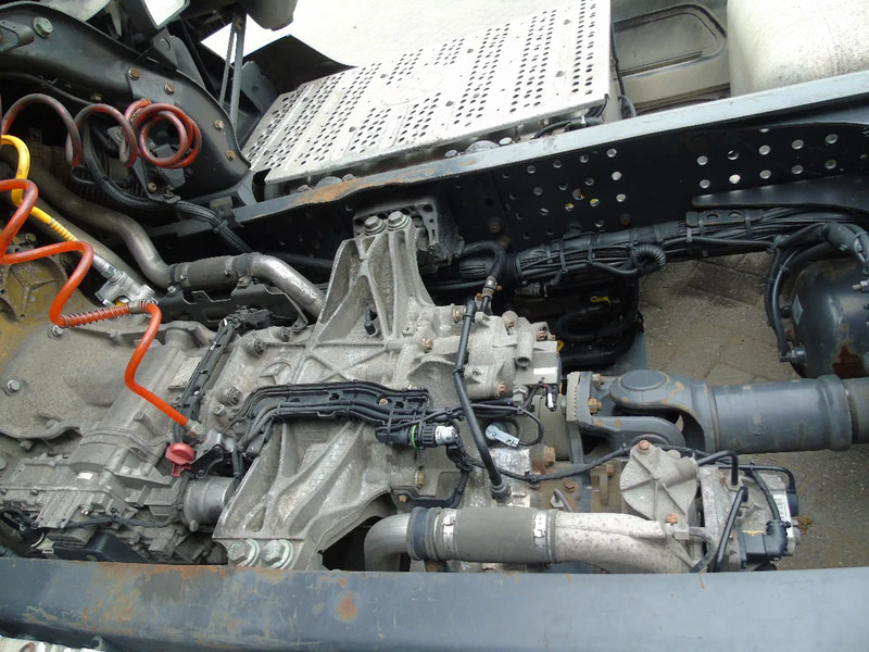Mercedes-Benz Actros 1842 + RETARDER + MEGA + euro 6 - Tractor: foto 4 Mercedes-Benz Actros 1842 + RETARDER + MEGA + euro 6 - Tractor: foto 4