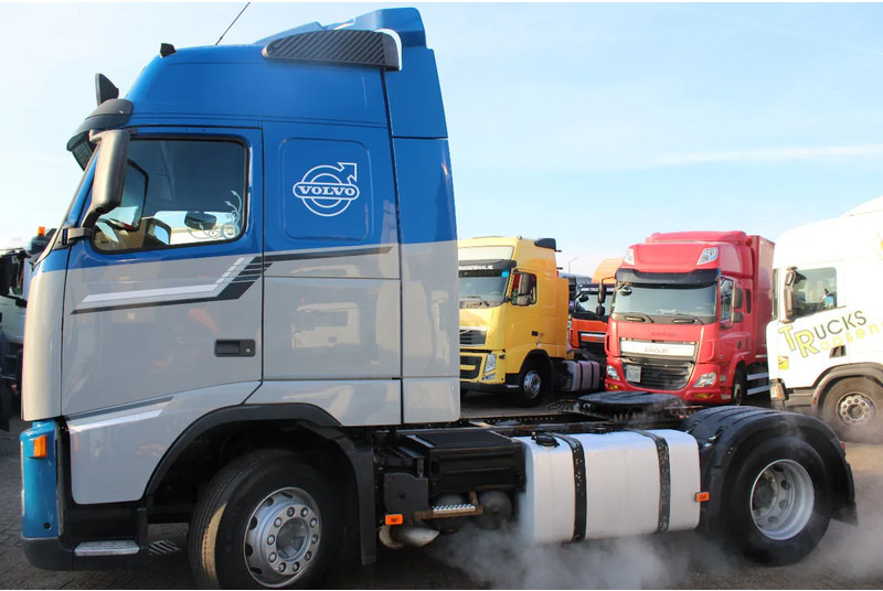 Volvo FH 12.440 + xl cab + manual + EURO 5 - Tractor: foto 3 Volvo FH 12.440 + xl cab + manual + EURO 5 - Tractor: foto 3