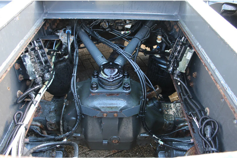 Tractor Volvo FH 16.540 + 6x4 EURO 5 + palfinger epsilon 30t/m + MANUAL: foto 18