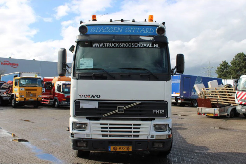 Volvo FH 12.420 + Euro 2 + 6x2 + Manual - Camião chassi: foto 2 Volvo FH 12.420 + Euro 2 + 6x2 + Manual - Camião chassi: foto 2