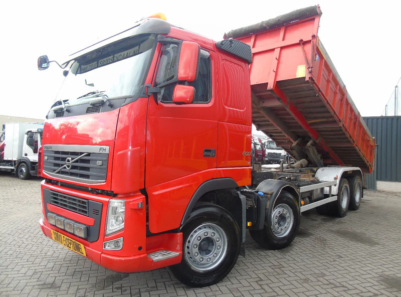 Volvo FH 500 + 8X4 + SPRING + EURO 5 + RETARDER - Camião basculante: foto 2 Volvo FH 500 + 8X4 + SPRING + EURO 5 + RETARDER - Camião basculante: foto 2
