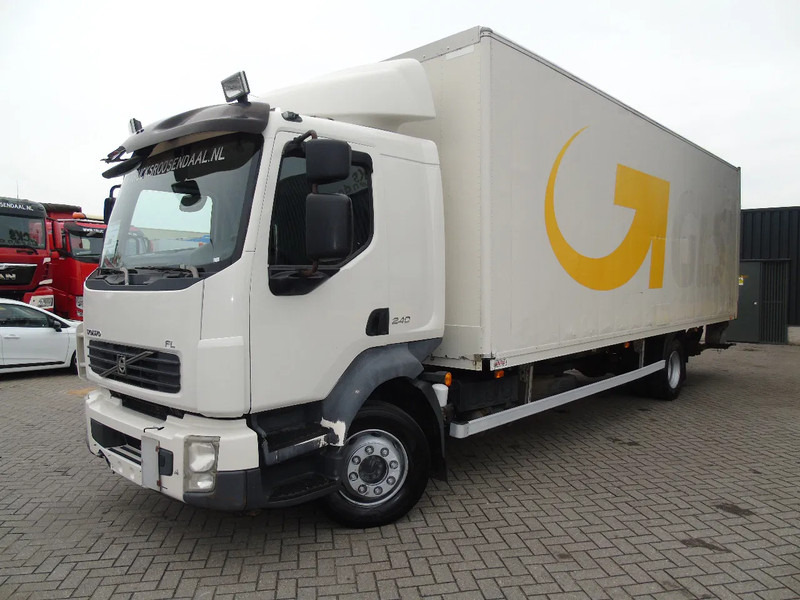 Volvo FL 240 + 12t + euro 5 + lift - Camião furgão: foto 2 Volvo FL 240 + 12t + euro 5 + lift - Camião furgão: foto 2