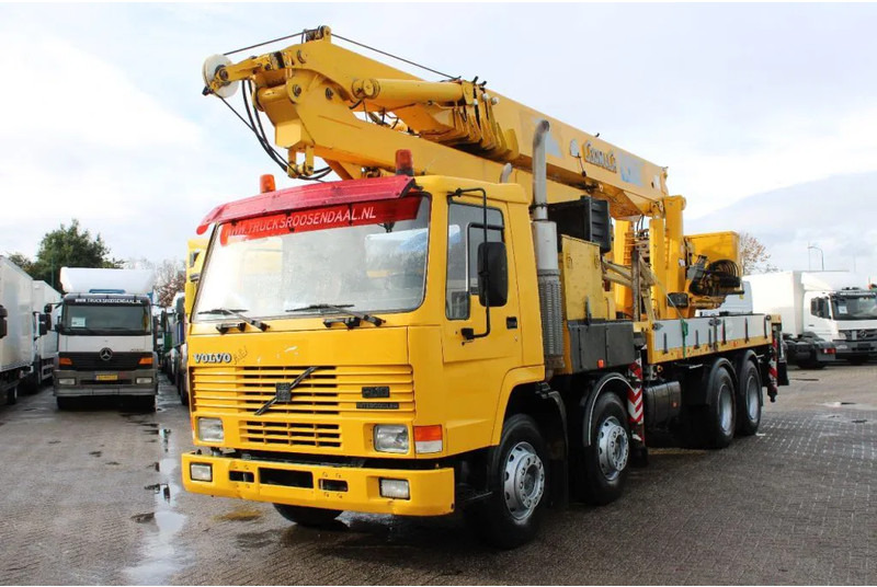 Volvo FL10 8X4 + GROMACH 34 mtr. + EURO 2 - Camião grua: foto 2 Volvo FL10 8X4 + GROMACH 34 mtr. + EURO 2 - Camião grua: foto 2