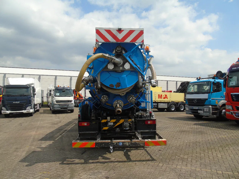 Volvo FM 420 + STOKOTA ECOTA 10.500LITER + 8X2 + WEB - Caminhão limpa fossa: foto 4 Volvo FM 420 + STOKOTA ECOTA 10.500LITER + 8X2 + WEB - Caminhão limpa fossa: foto 4