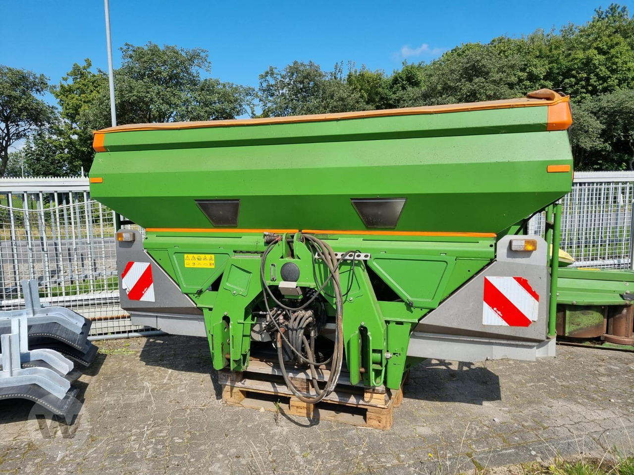 Amazone ZA-M 3000 - Distribuidor de fertilizantes: foto 1 Amazone ZA-M 3000 - Distribuidor de fertilizantes: foto 1
