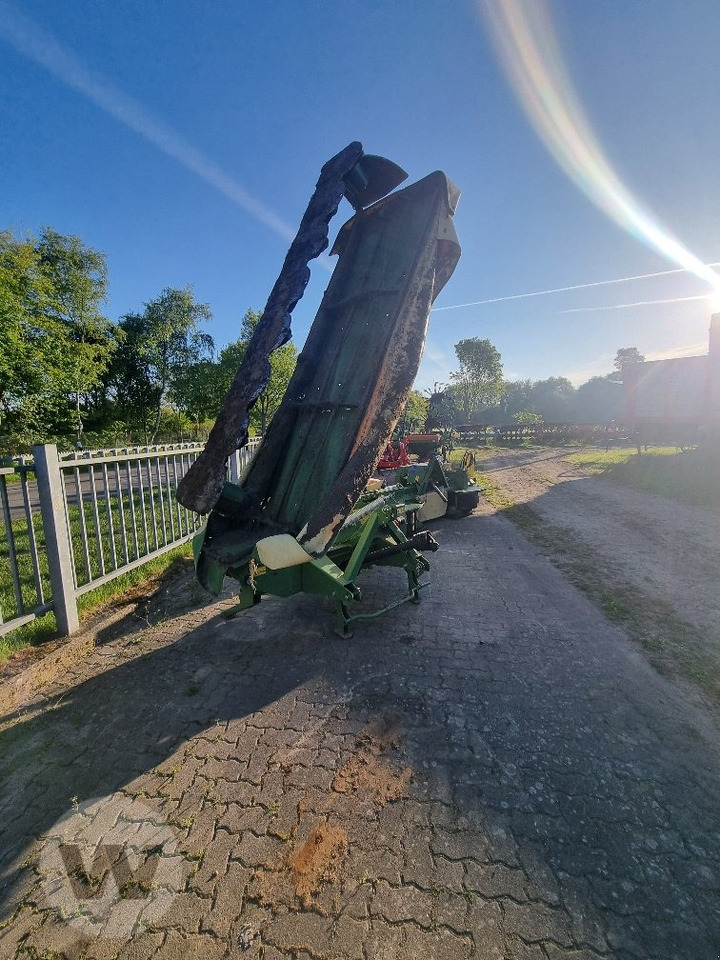 Krone Easy Cut R 360 - Gadanheira: foto 1 Krone Easy Cut R 360 - Gadanheira: foto 1