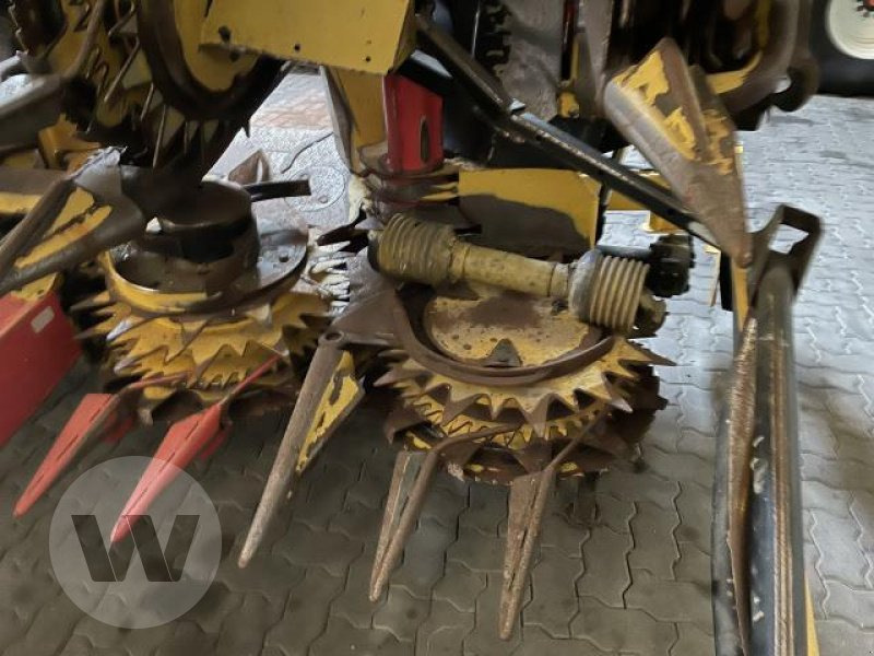 New Holland 490 FIE - Plataforma para colher milho: foto 2 New Holland 490 FIE - Plataforma para colher milho: foto 2