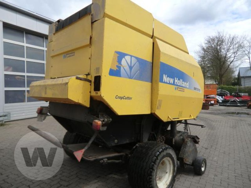 New Holland BR 7070 CC - Enfardadeira de fardos redondos: foto 2 New Holland BR 7070 CC - Enfardadeira de fardos redondos: foto 2