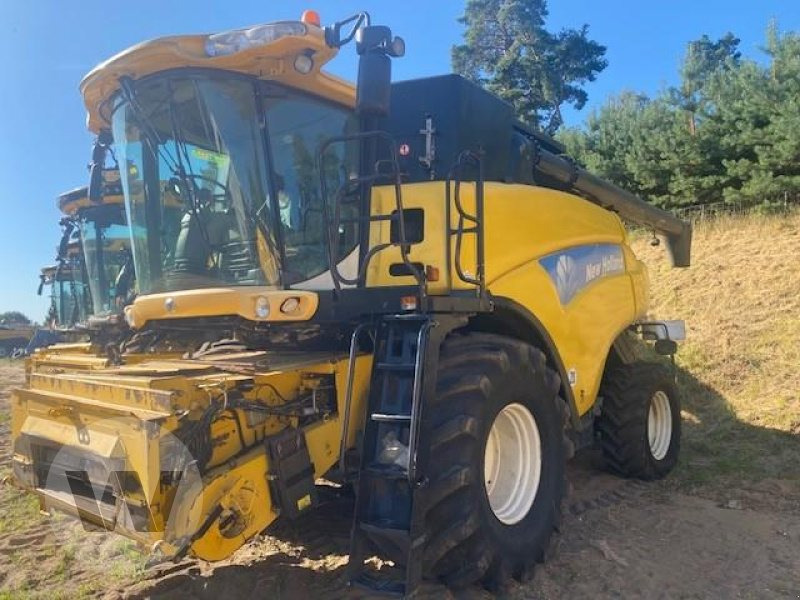 New Holland CR 980 - Ceifeira debulhadora: foto 1 New Holland CR 980 - Ceifeira debulhadora: foto 1