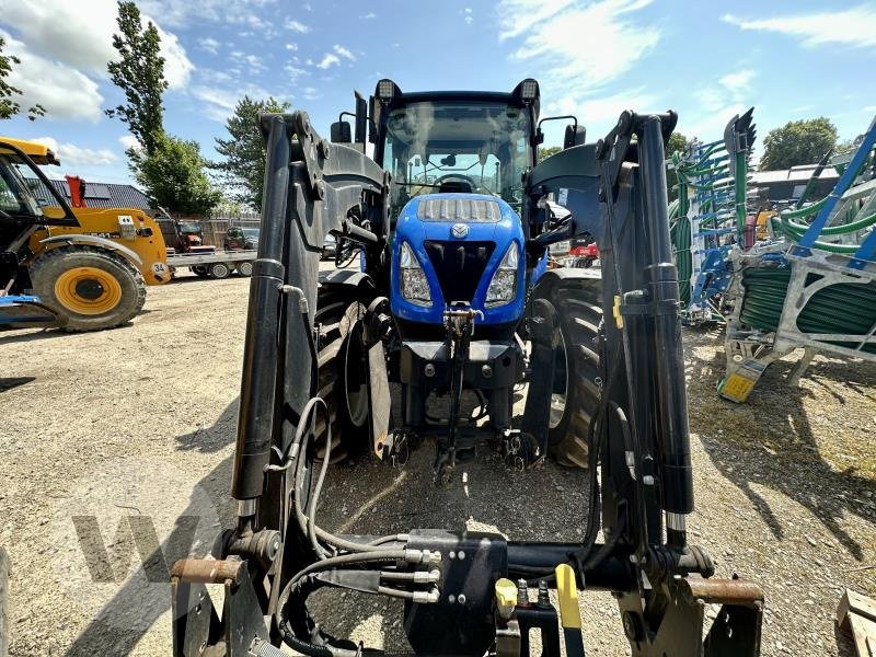 New Holland T 4.65 - Trator: foto 4 New Holland T 4.65 - Trator: foto 4