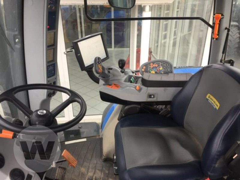 New Holland T 8.420 - Trator: foto 4 New Holland T 8.420 - Trator: foto 4