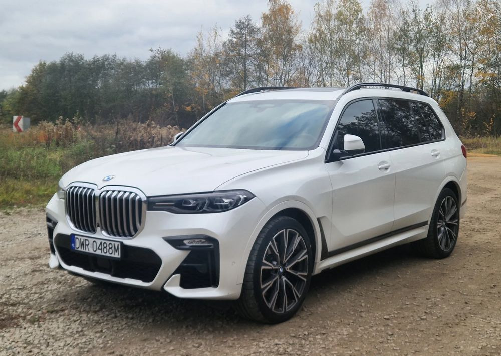BMW X7 M50i sport - SUV: foto 3 BMW X7 M50i sport - SUV: foto 3